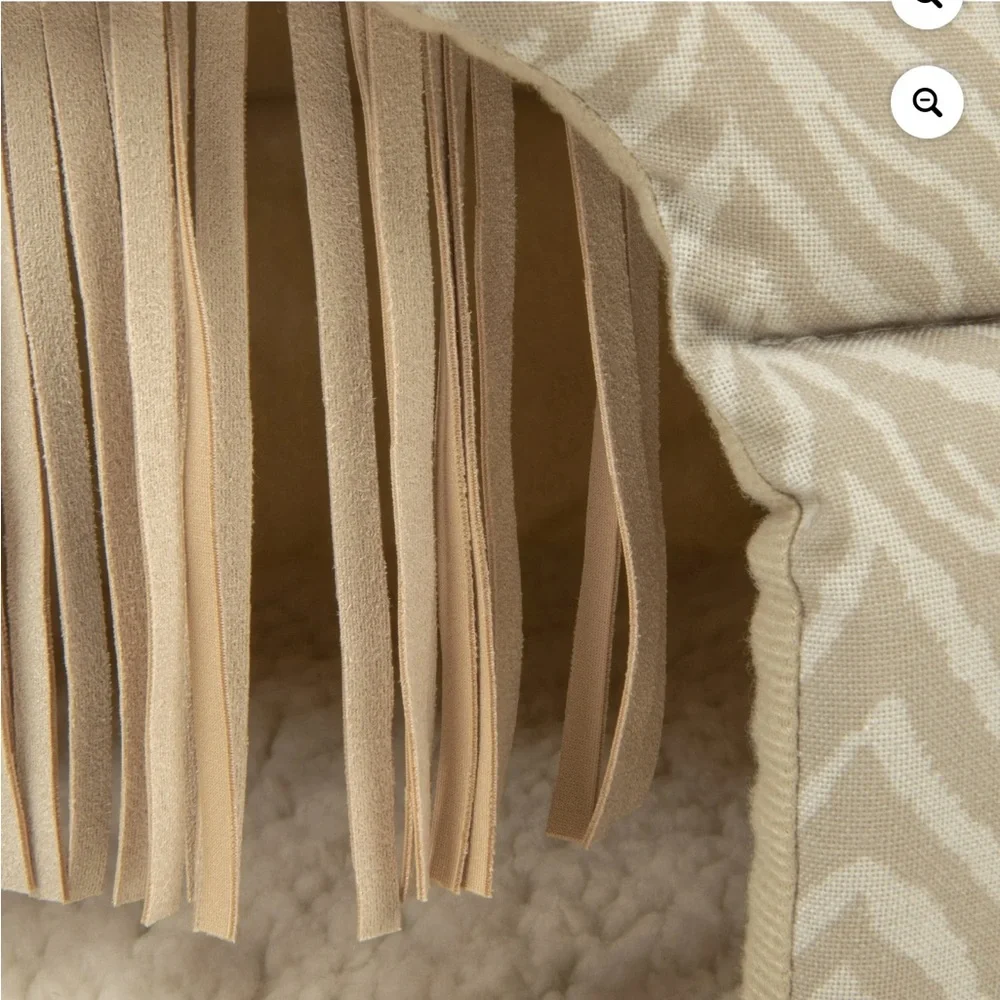 2 In 1 SmartyKat Fringed Honeycomb Convertible Cat Bed Pop Up Or Push Down Tiger